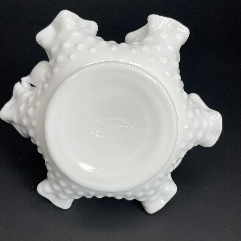 Vintage Fenton Ruffle Hobnail White Milk Glass Basket With Applied Handle‎